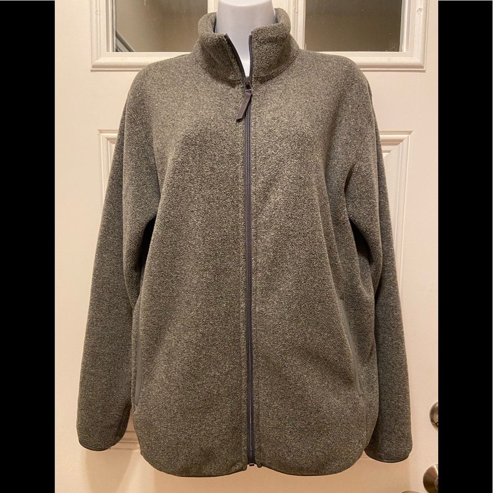 Uniqlo Size Medium ultra soft sleeve full zip gray